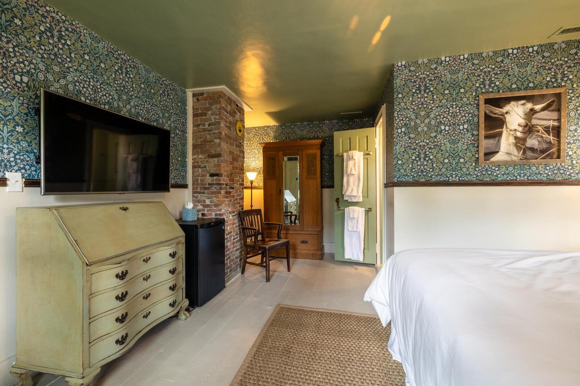 Bed and Breakfast Wilder House Berkshires Sheffield Экстерьер фото