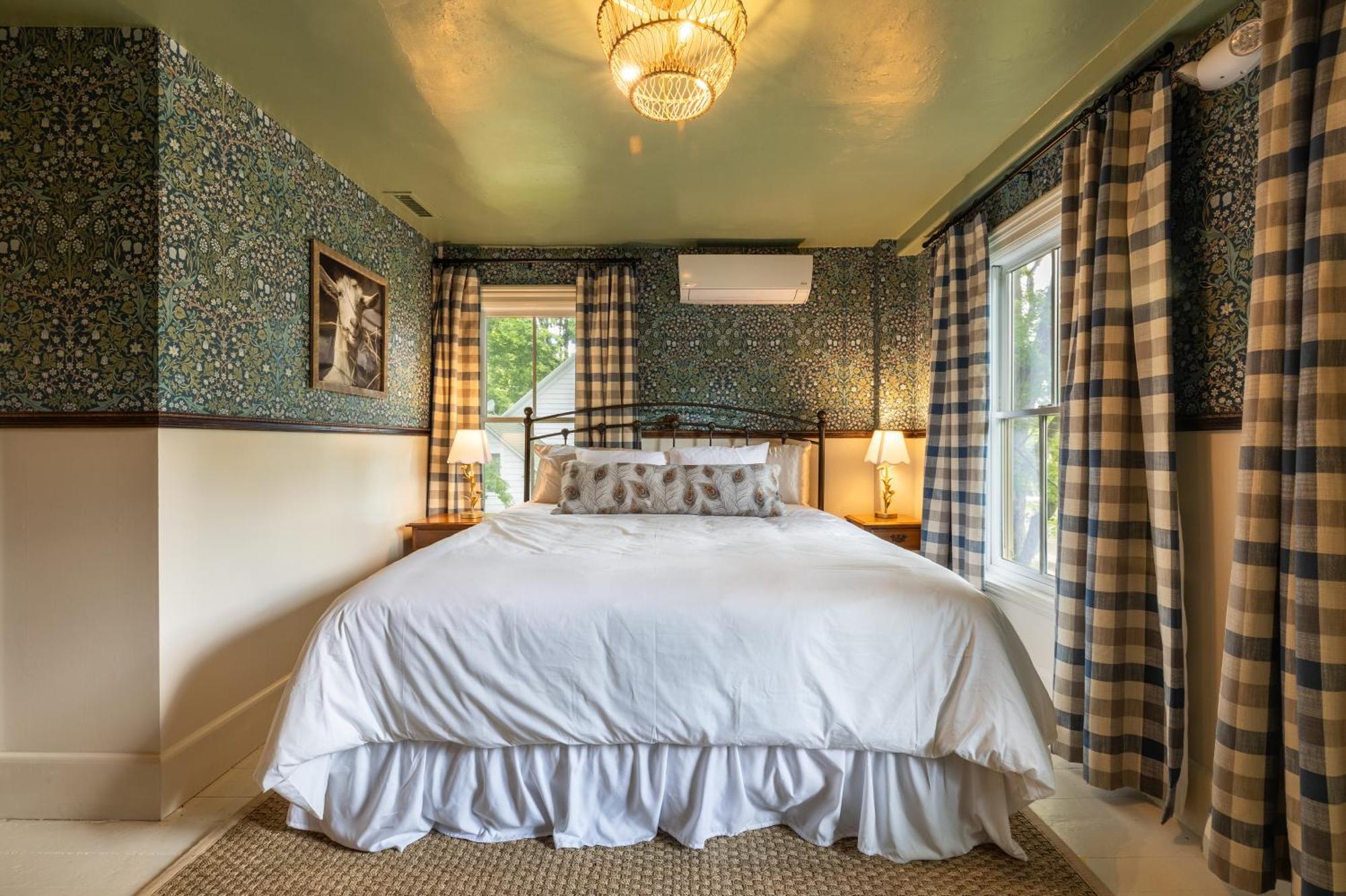 Bed and Breakfast Wilder House Berkshires Sheffield Экстерьер фото