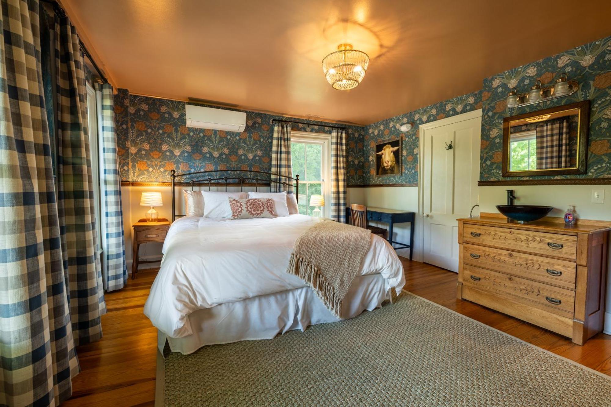 Bed and Breakfast Wilder House Berkshires Sheffield Экстерьер фото