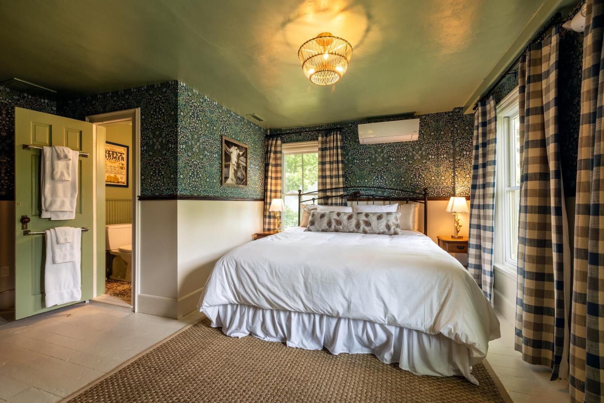 Bed and Breakfast Wilder House Berkshires Sheffield Экстерьер фото